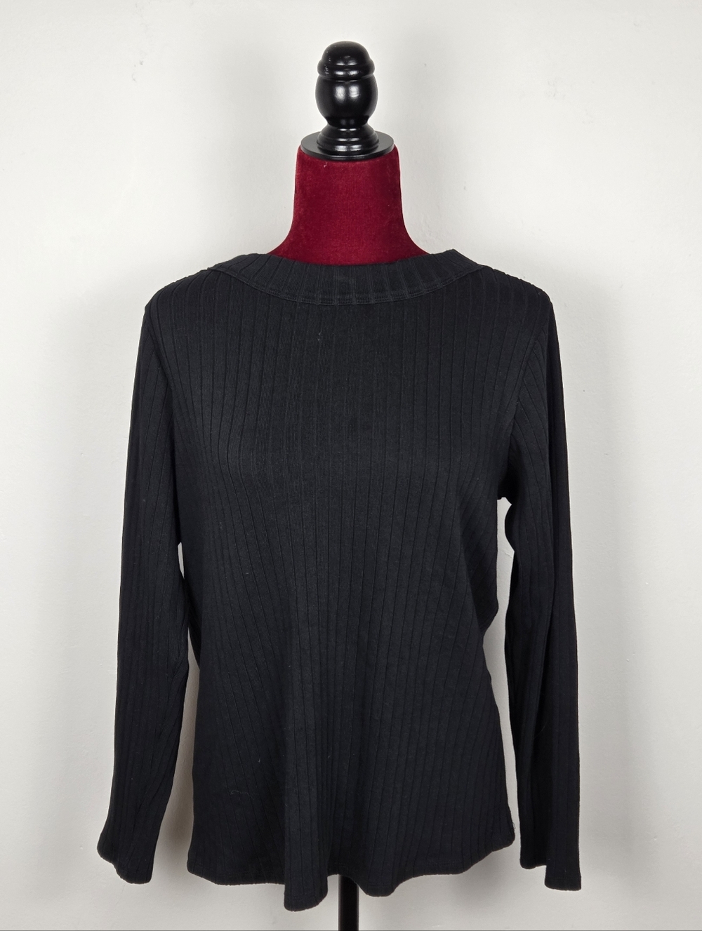 Universal Standard Black Aspen Rib Scoop Back Top (Small/14-16)
